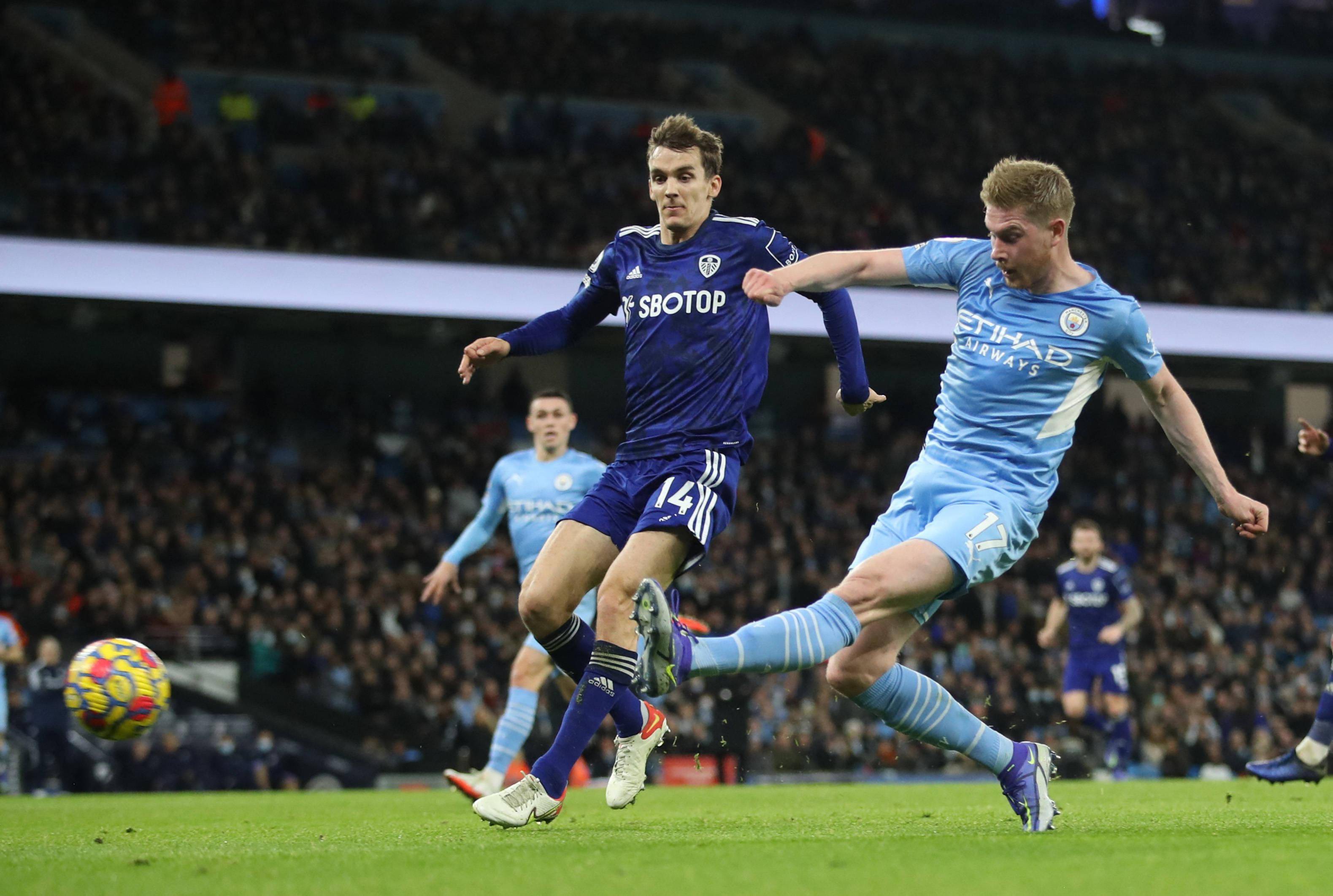 由门将担任 由门将担任